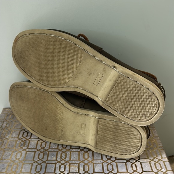 J. Crew Classic Leather Boat Shoes Loafers Men's size 8 - Picture 7 of 8